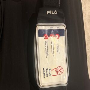 Fila Black Fitness waist band with Touchscreen phone & extra storage adjustable